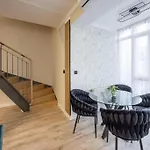 Apartamento Stylish Duplex Penthouse In By Cavaland Budapeste