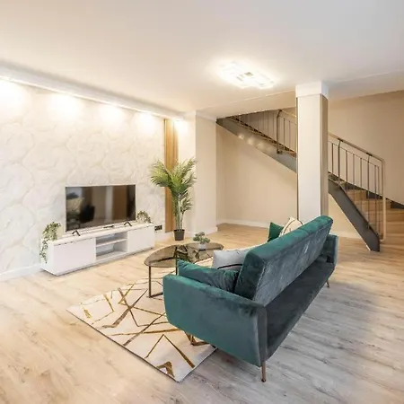 דירה Stylish Duplex Penthouse In By Cavaland *