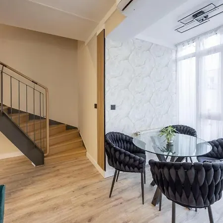 Apartman Stylish Duplex Penthouse In By Cavaland Budapest